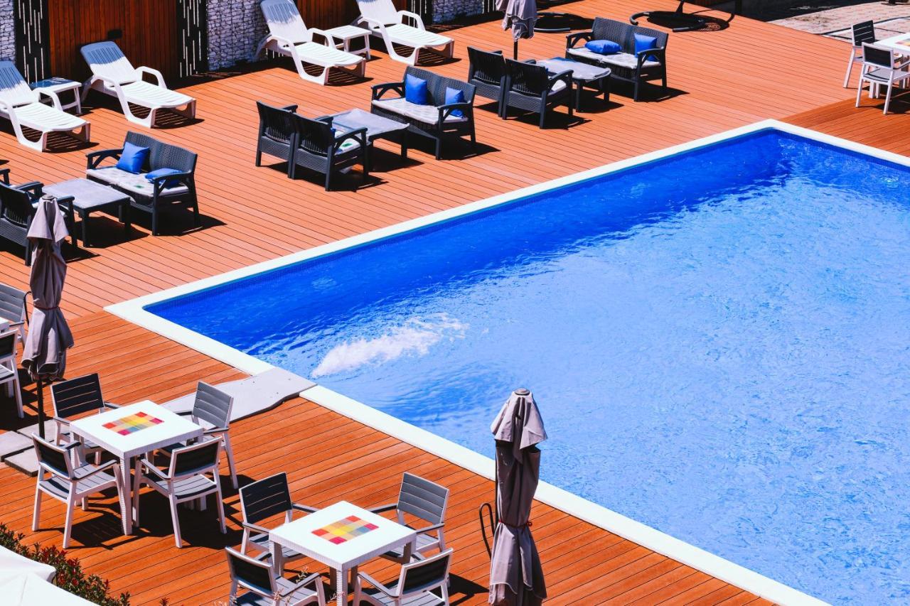 Nafron Hotel Prizren Exterior foto