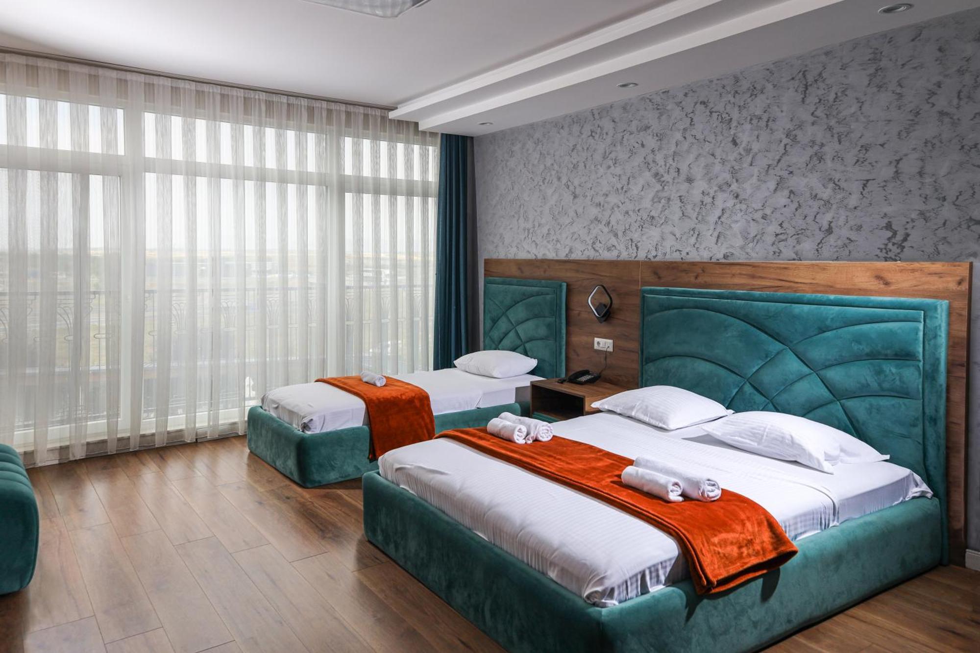 Nafron Hotel Prizren Exterior foto