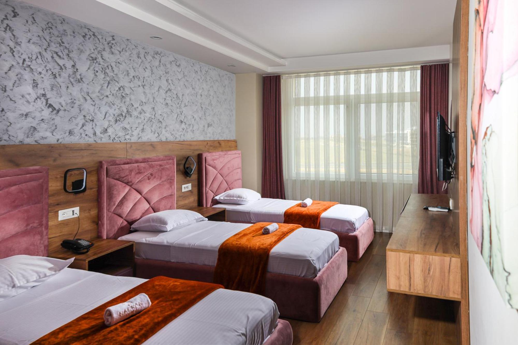 Nafron Hotel Prizren Exterior foto